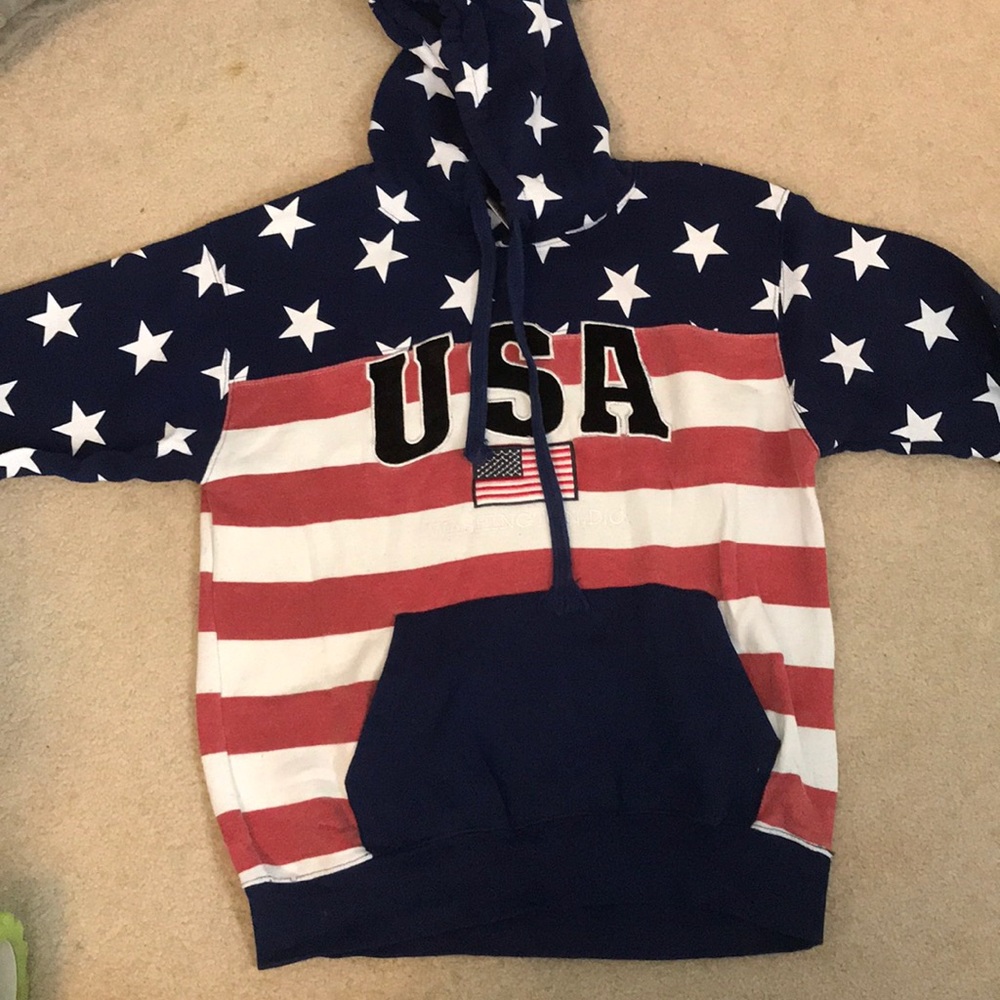 Sweatshirt